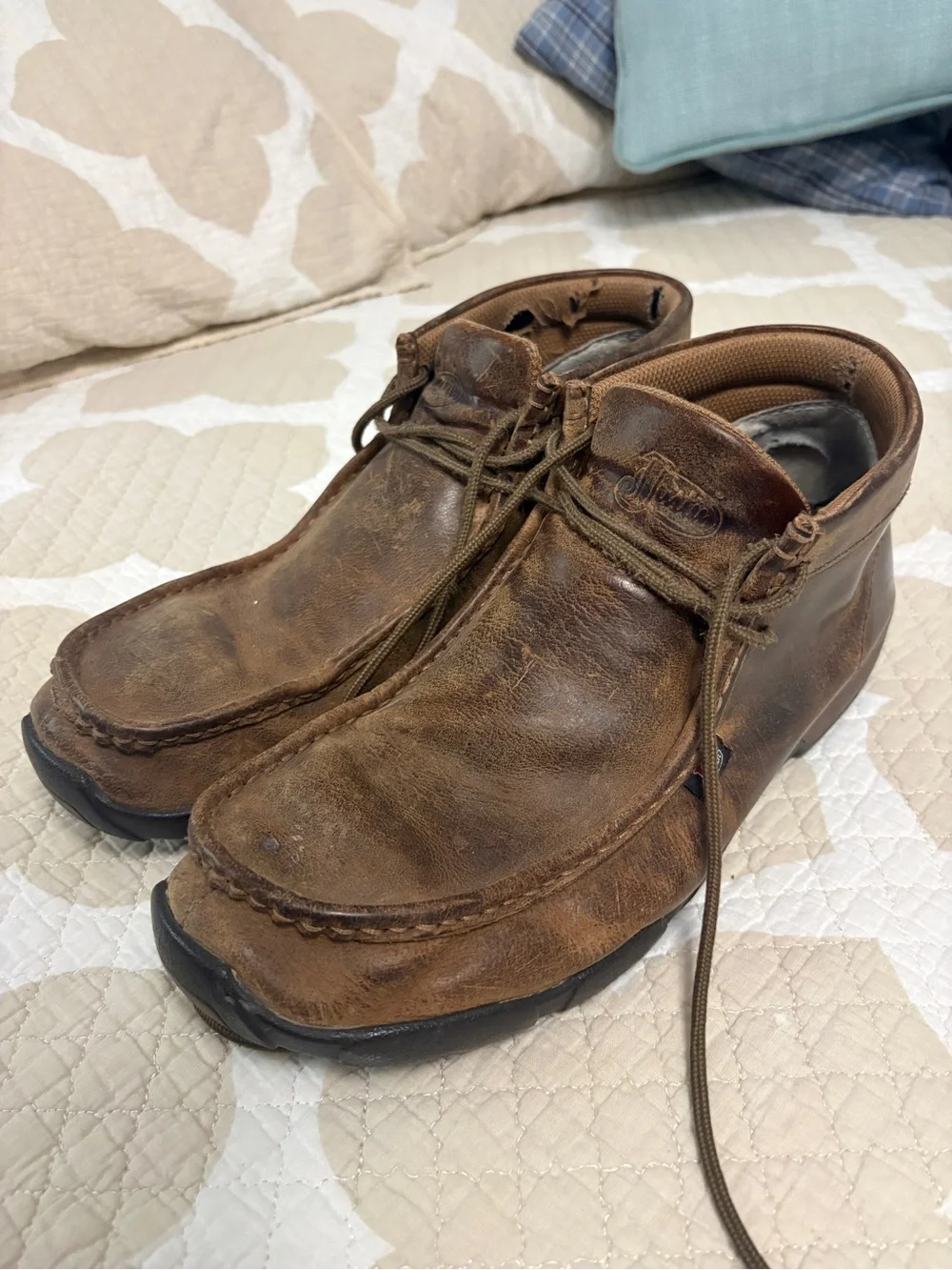 Justin Boots Brown Leather Chukka Moc Toe Casual Boots